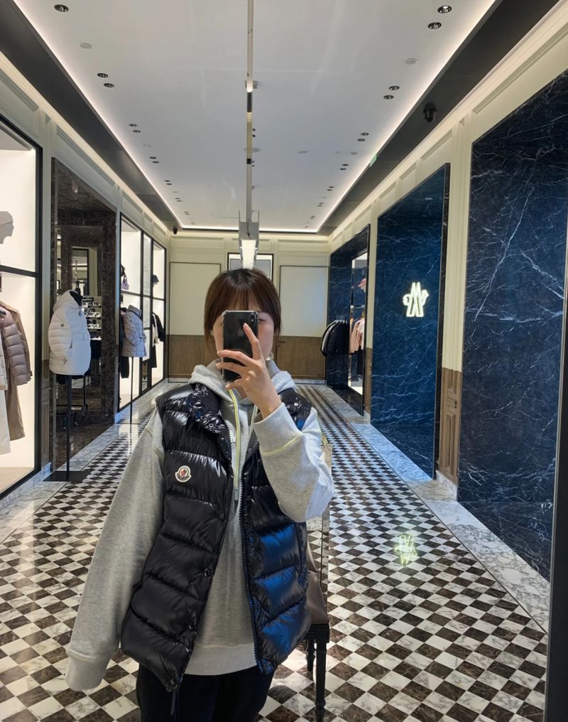 몽클레르 광택 패딩 베스트 - 몽클레어 패딩 레플리카 참고 이미지