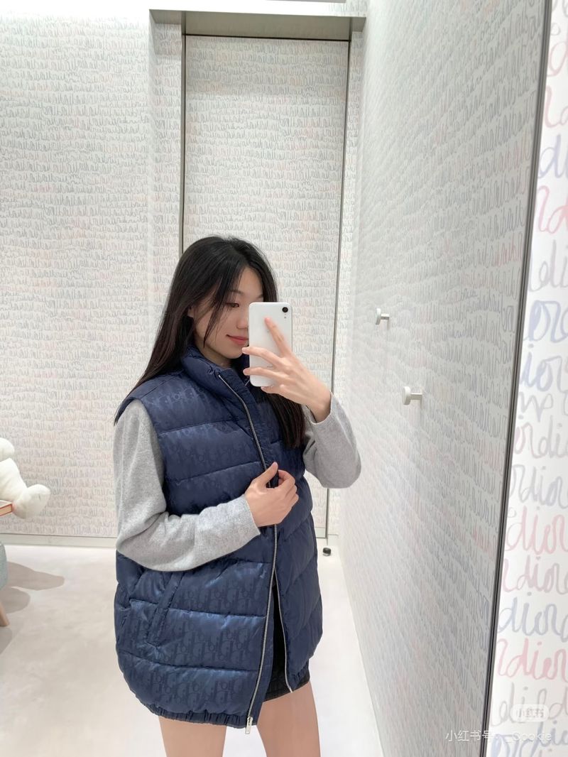 디올 오블리크 롱 패딩 베스트 - 몽클레어 패딩 레플리카 참고 이미지